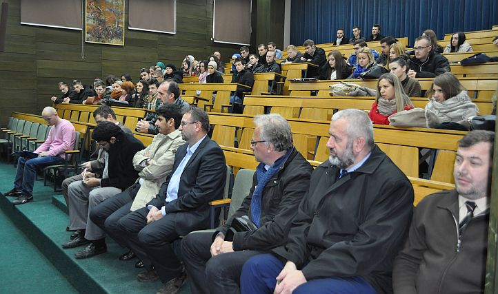 Vakufska direkcija obezbijedila 60 stipendija za studente Univerziteta u Sarajevu