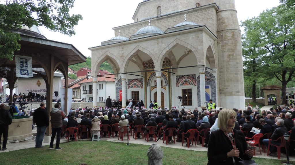 Aladža džamija ponovo otvorena za vjernike. Delegacija MIZ Bijeljina na svečanom otvorenju u Foči (FOTO)