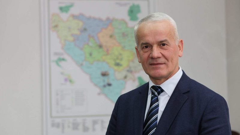 Ismail-ef. Smajlović: U noći Lejletur-regaiba učiti dove koje su potreba u ovome vremenu dinamičnog i zahtjevnog življenja