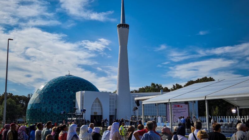 Svečano otvorena džamija i Islamski centar u Sisku
