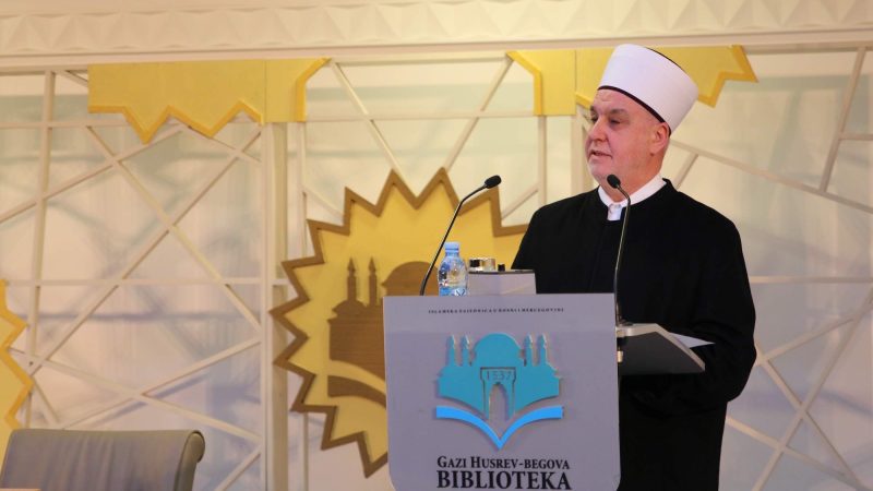 Reisul-ulema u obraćanju sabornicima: Mora se zaustaviti trgovina sudbinom zemlje