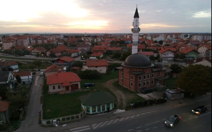 Deling d.o.o. Tuzla donirao elektro-materijal za Preljubovića Dašnica džamiju u Bijeljini
